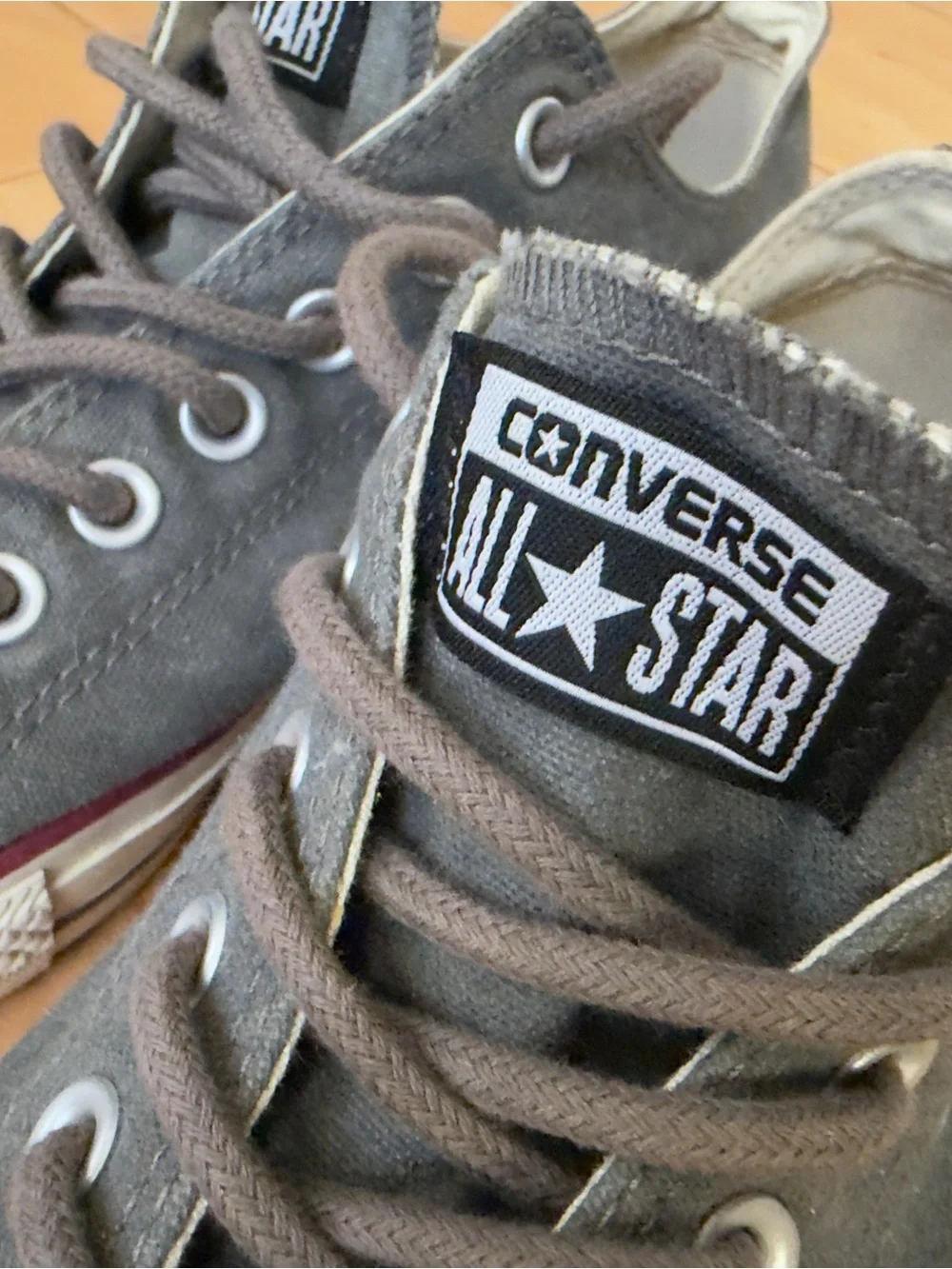 Converse classic low
